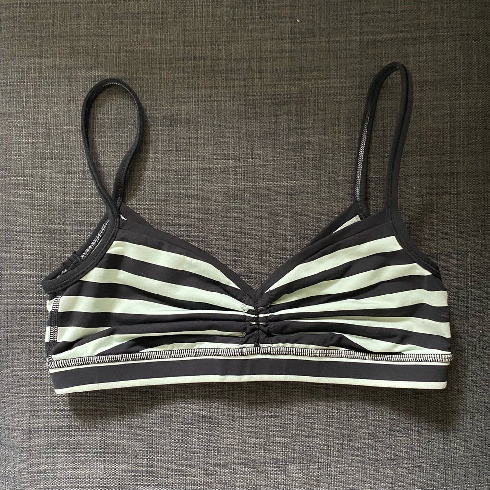 Lululemon Cinched Sports Bra Size 6